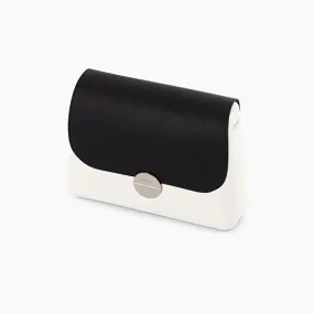 Solapa tejido sintético negro O bag glam